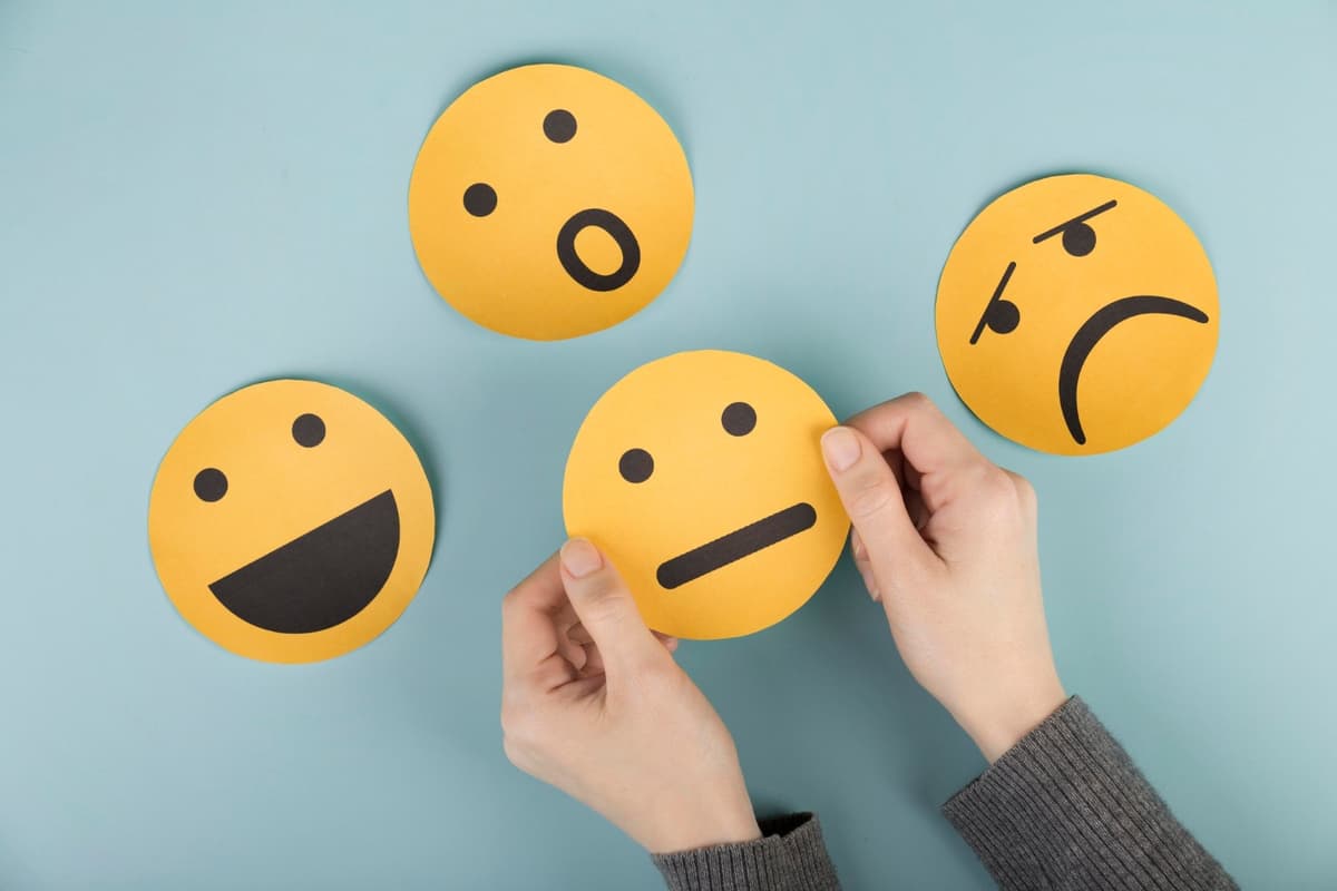 Tenho dificuldade em controlar minhas emoções